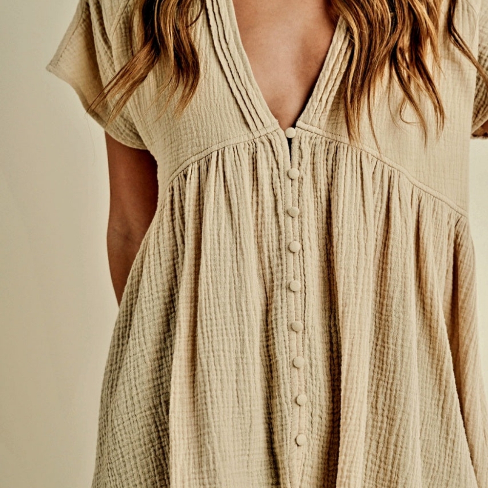 NWT Aemi+Co Women's Cream Button-Down Top Two Left! 🔥😎 - Picture 5 of 6